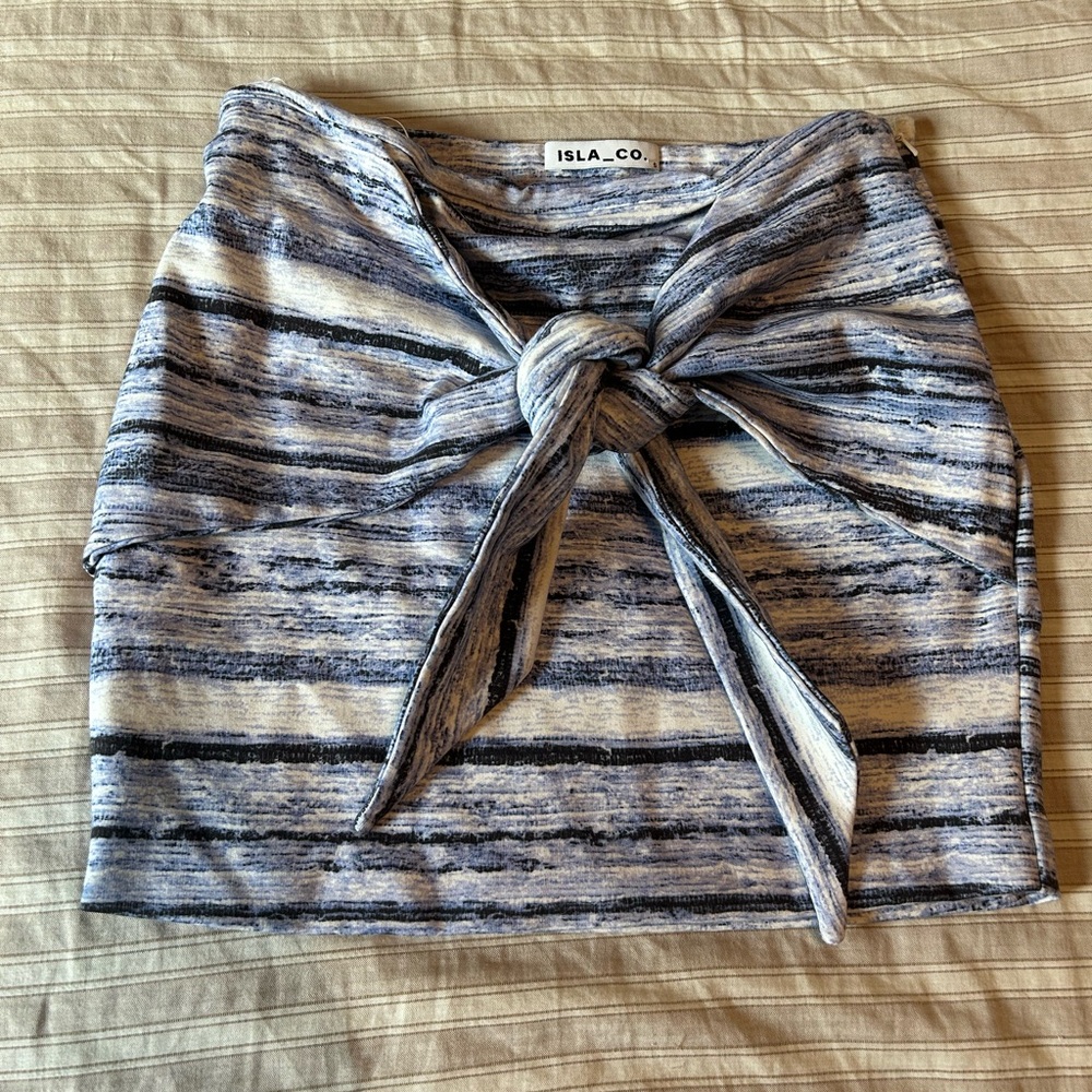 Women’s ISLA_CO. Skirt Size Small Designer Luxury Elegant Coquette Feminine